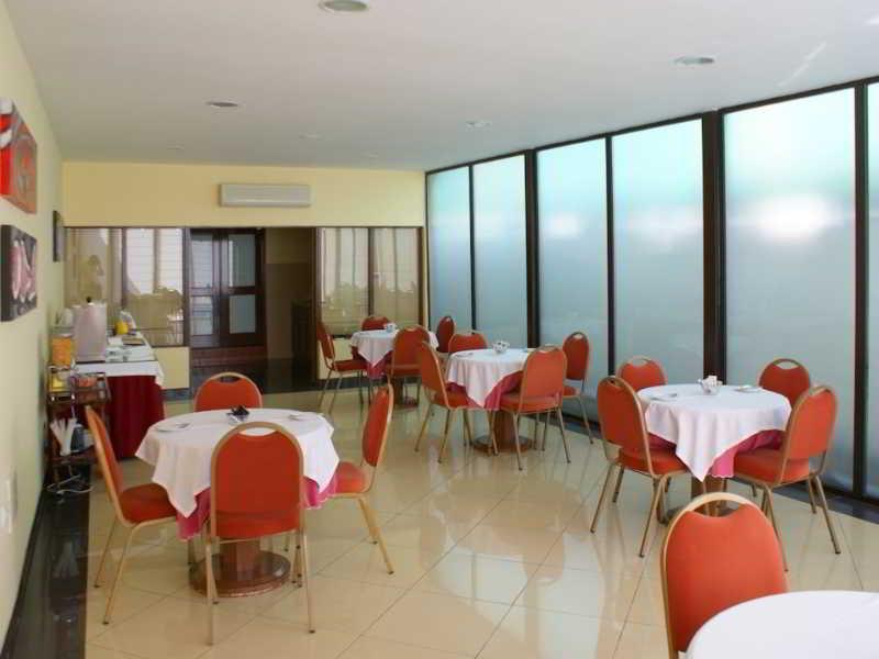 Hotel Rubi Viseu Buitenkant foto